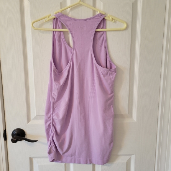 Athleta Medium Purple Work out top - Picture 3 of 4